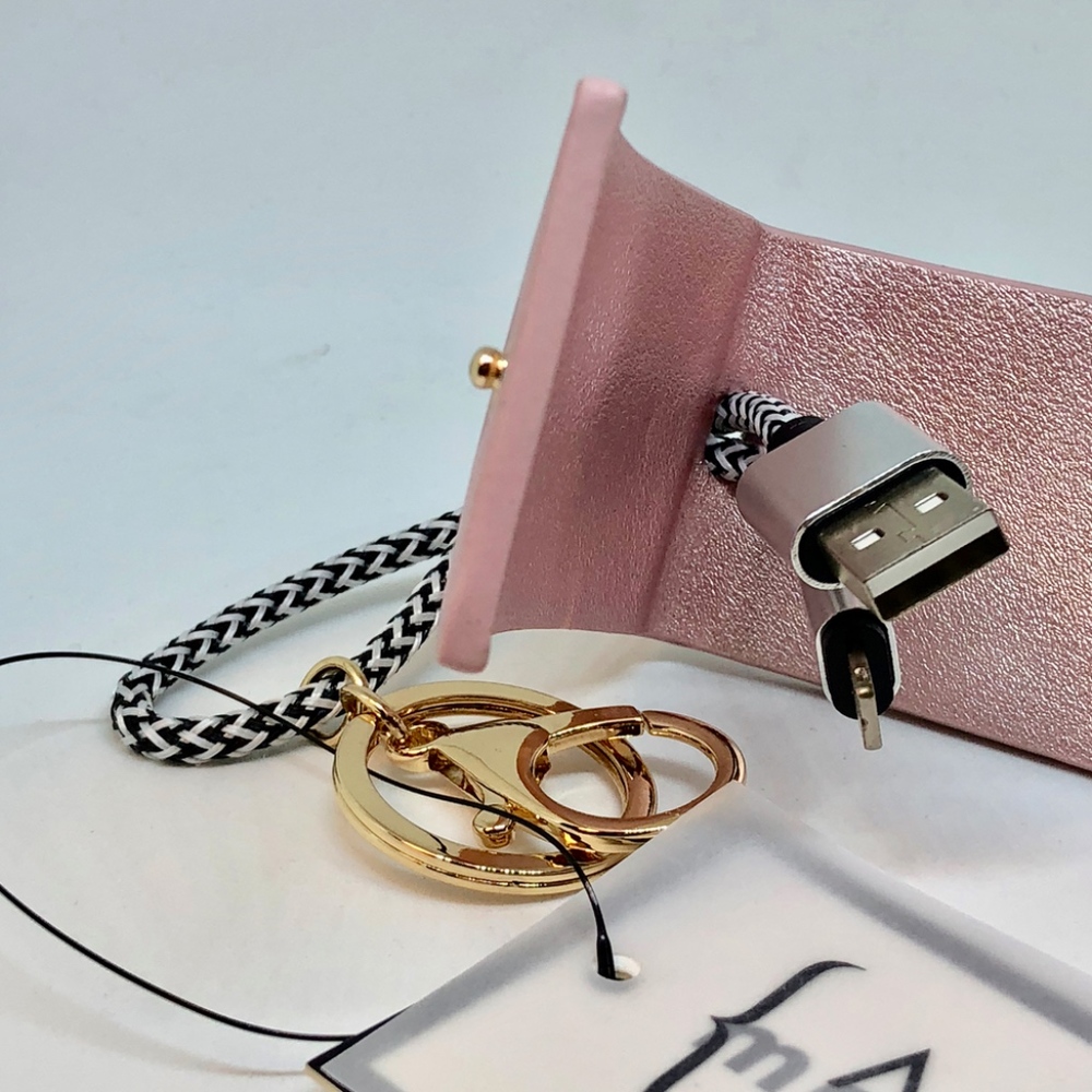 Apple iPhone Charger Portable Vegan Leather - Picture 2 of 3